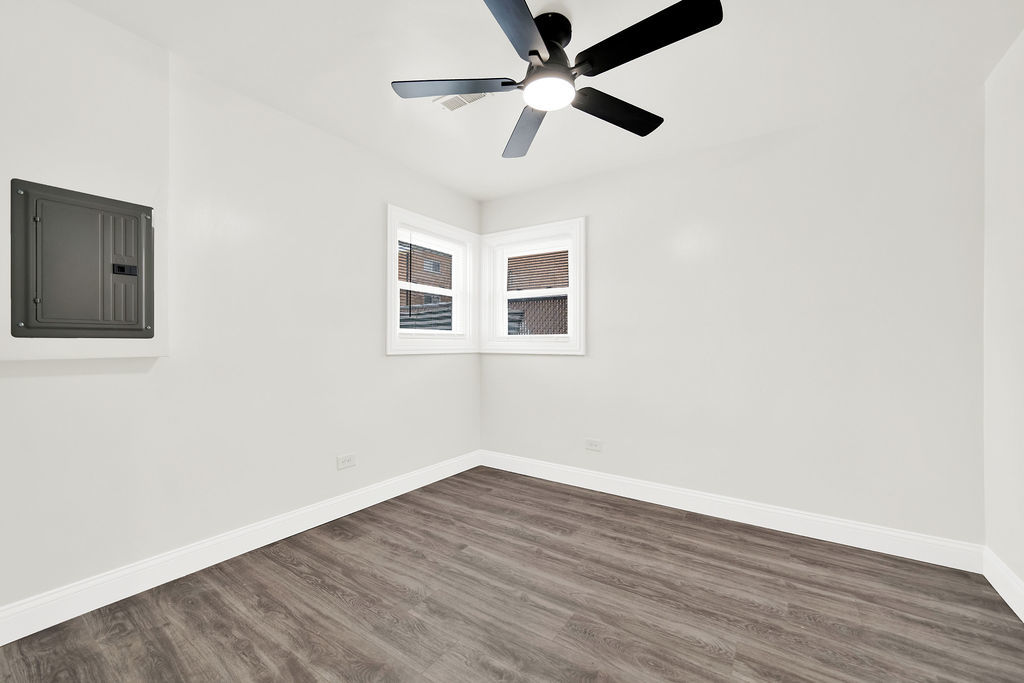 7845 South Kilpatrick Avenue Chicago, IL 60652 - Photo 8 of 20