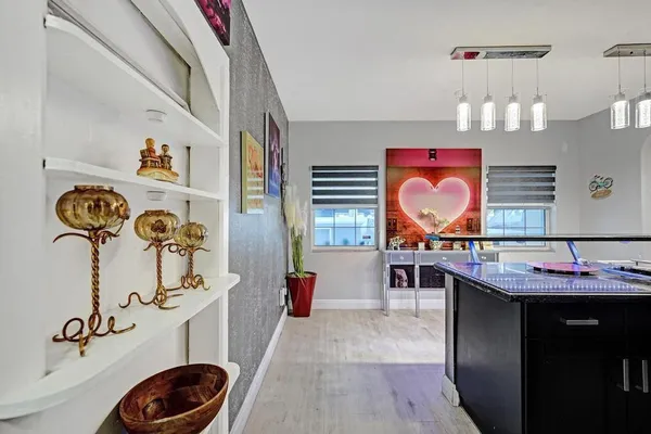 $3,500 | 2000 Jackson Street, Hollywood, FL 33020