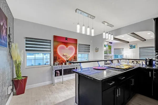 $3,500 | 2000 Jackson Street, Hollywood, FL 33020