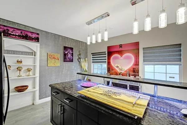 $3,500 | 2000 Jackson Street, Hollywood, FL 33020