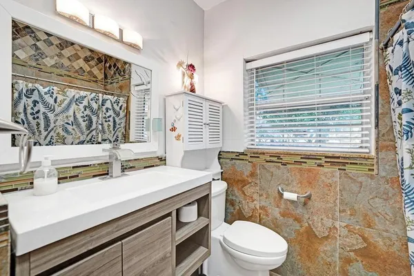 $3,500 | 2000 Jackson Street, Hollywood, FL 33020