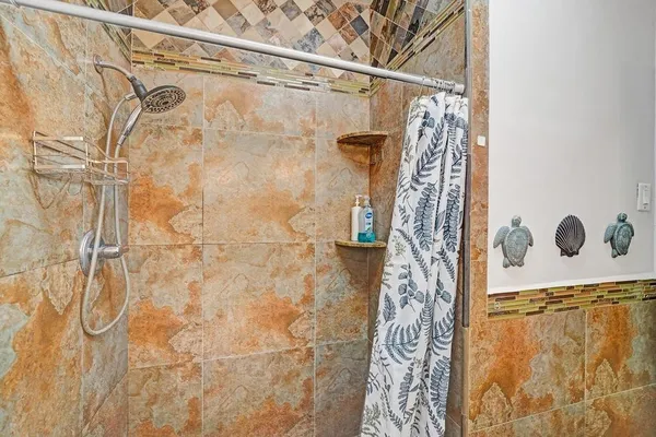 $3,500 | 2000 Jackson Street, Hollywood, FL 33020