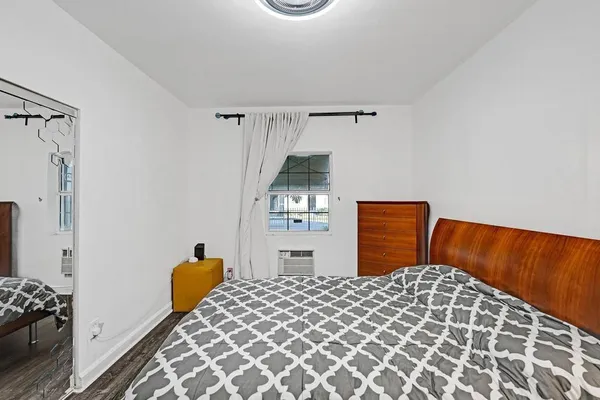 $3,500 | 2000 Jackson Street, Hollywood, FL 33020