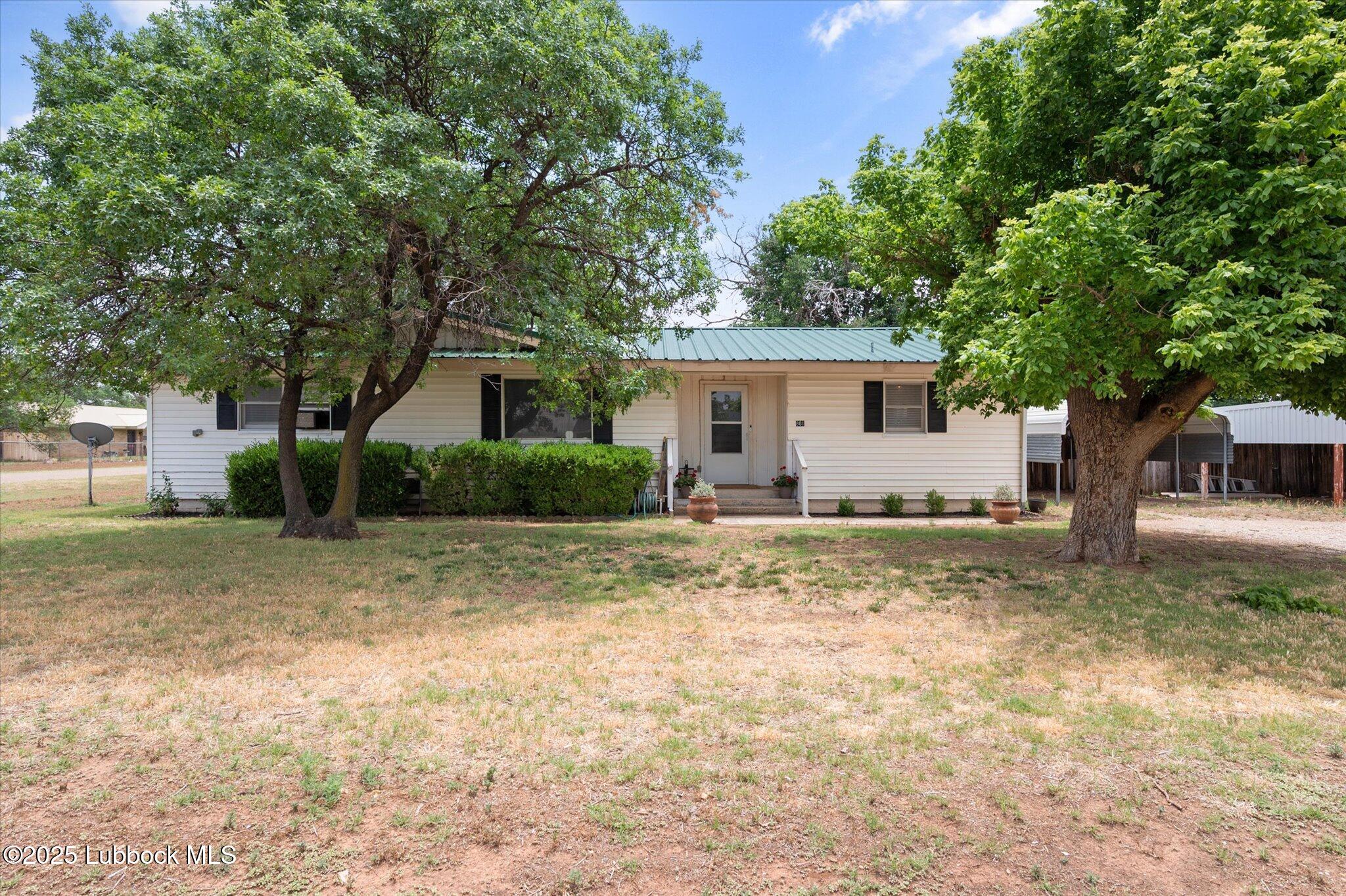 801 4th Street Smyer, TX 79367 - Photo 1 of 26 01-801 4th_8968