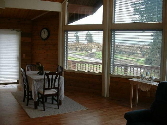 51 Sand Hill Road Grandview, WA 98930 - Photo 6 of 7 a view of a room with furniture wooden floor and front door