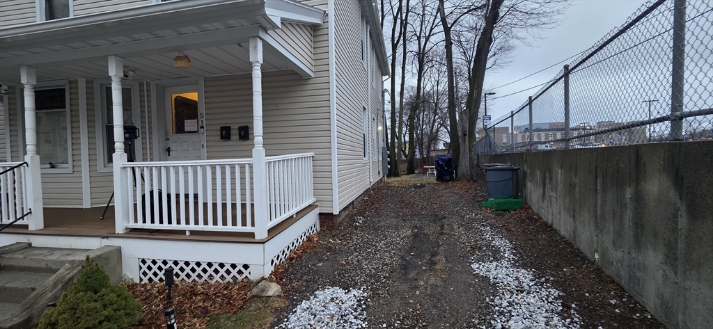 51 Uxbridge Street Worcester, MA 01605 - Photo 8 of 33