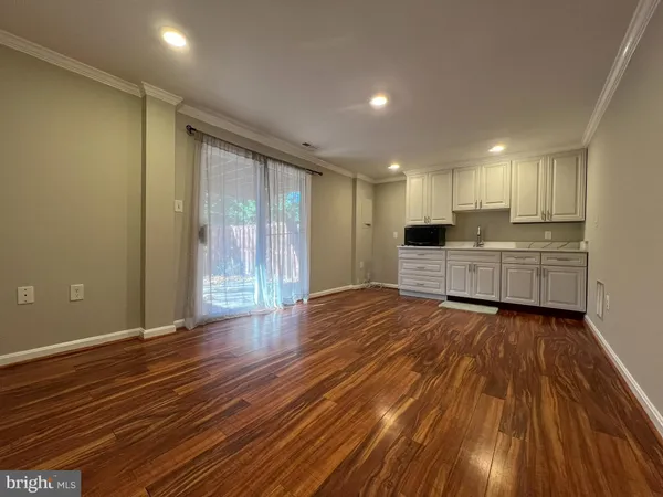 $2,900 | 11020 Outpost Drive, Gaithersburg, MD 20878