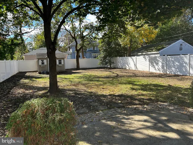 $2,850 | 614 Linden Avenue, Riverton, NJ 08077