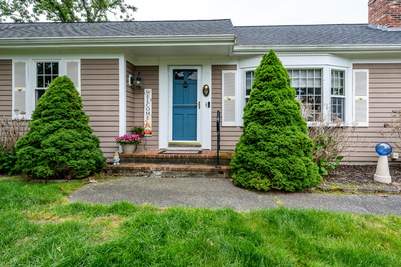 9 Jibstay Road Yarmouth Port, MA 02675 - Photo 3 of 29 front1