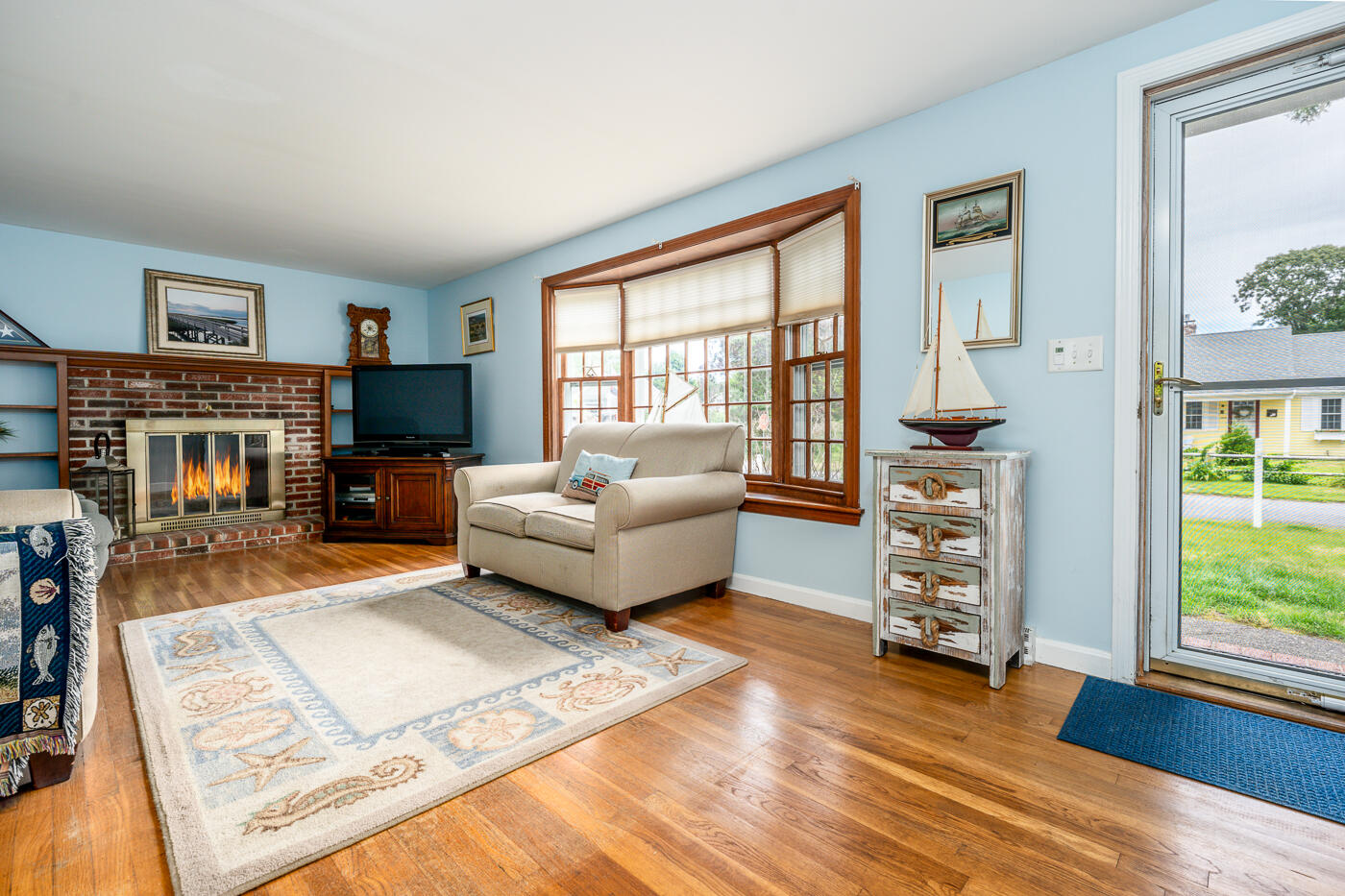 9 Jibstay Road Yarmouth Port, MA 02675 - Photo 4 of 29 livroom3