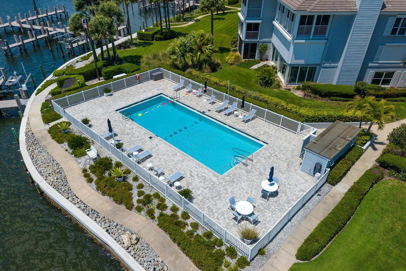 1903 Bay Road, Unit 206 Vero Beach, FL 32963 - Photo 27 of 31 1000004669