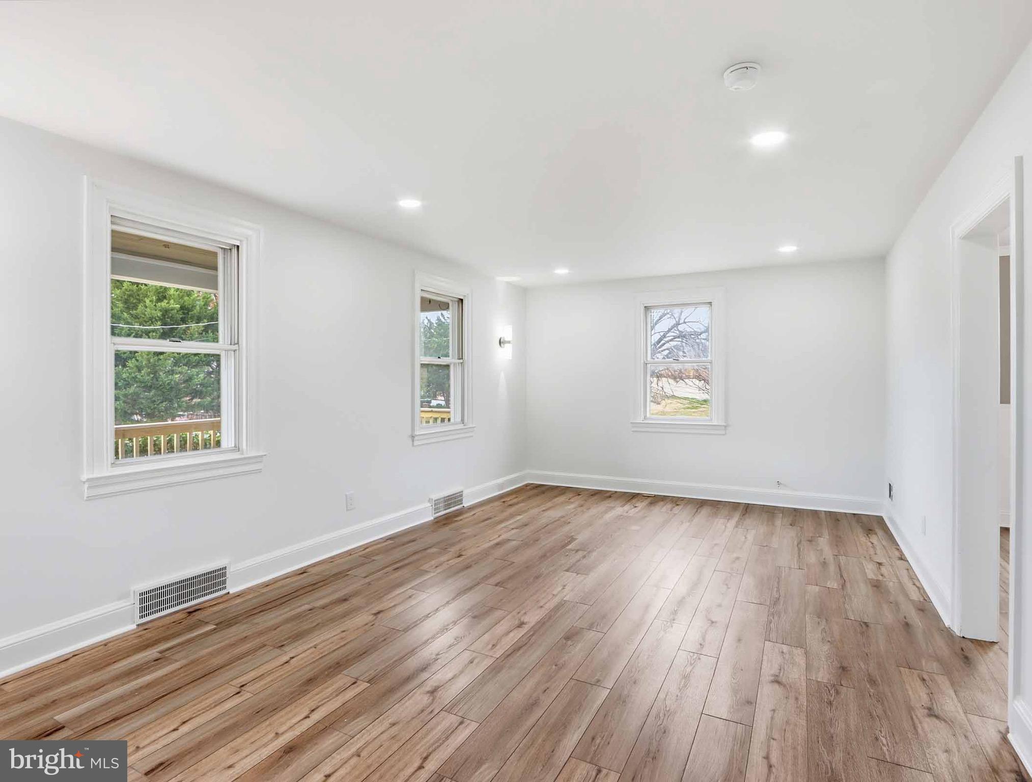 1224 Greystone Road Halethorpe, MD 21227 - Photo 5 of 41