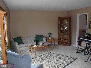 559 Flock Road Hamilton, NJ 08690 - Photo 2 of 6