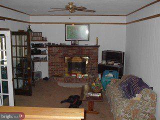 559 Flock Road Hamilton, NJ 08690 - Photo 3 of 6