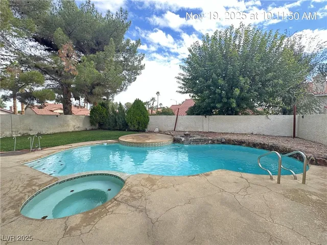 $2,387 | 398 Decareo Court, Henderson, NV 89014