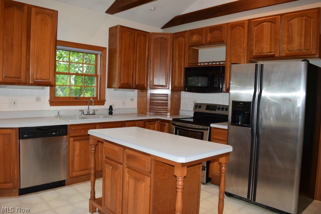 35900 Bainbridge Road Solon, OH 44139 - Photo 3 of 16
