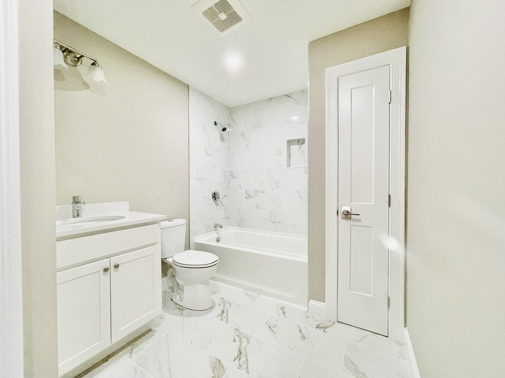 218 Vane Street, Unit 1 Revere, MA 02151 - Photo 5 of 10