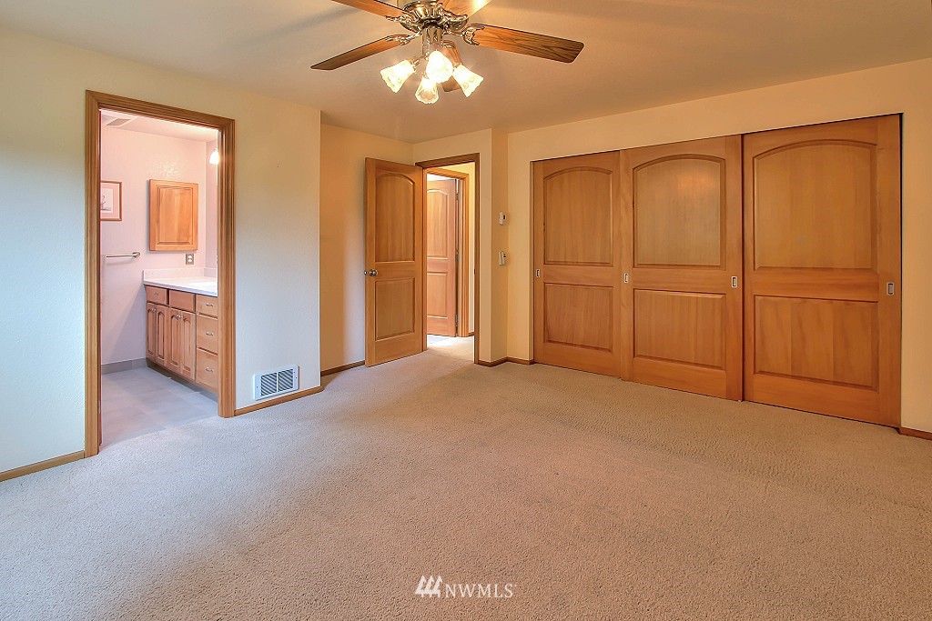 1123 235th Place Southwest Bothell, WA 98021 - Photo 13 of 25