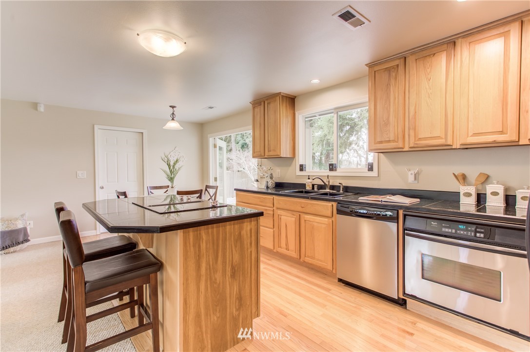 3003 193rd Place Southeast Bothell, WA 98012 - Photo 12 of 23