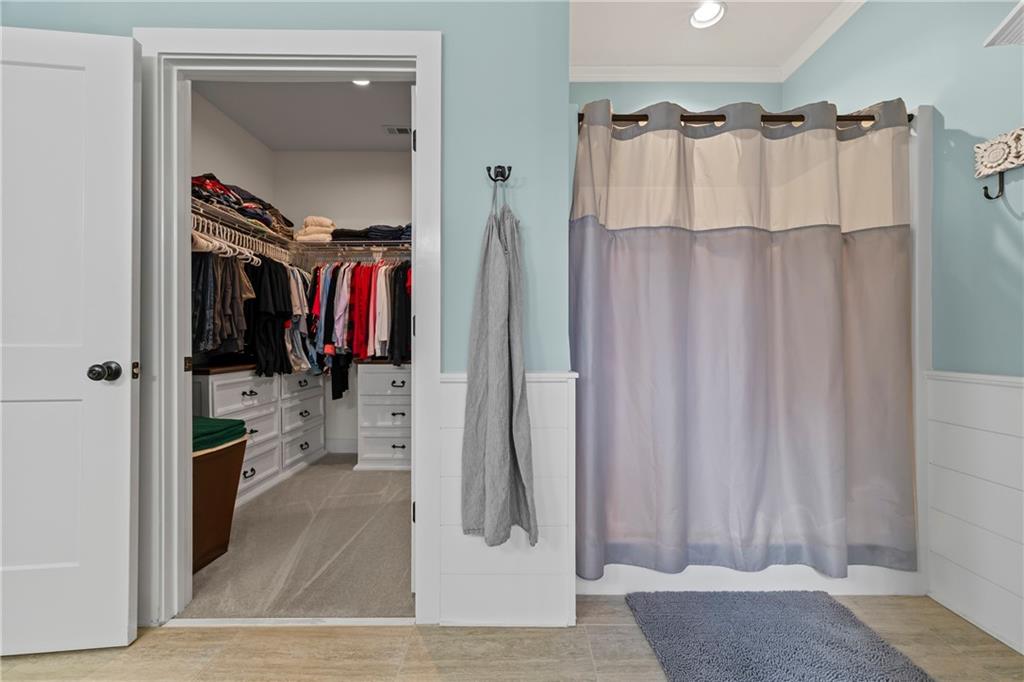 5240 Highway 17 Clarkesville, GA 30523 - Photo 55 of 82 a walk in closet
