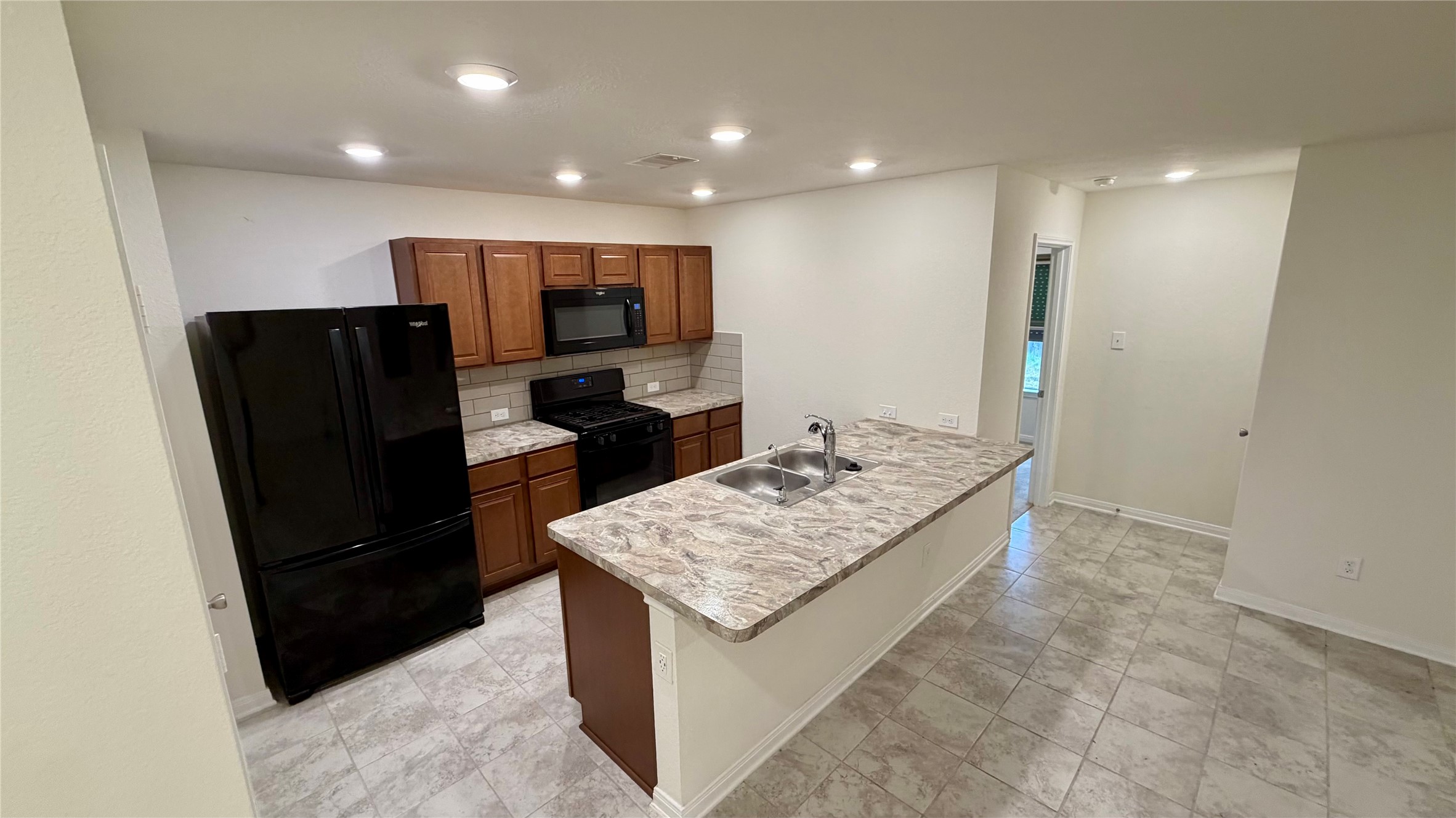 4615 Cullen Brook Road Katy, TX 77449 - Photo 7 of 16