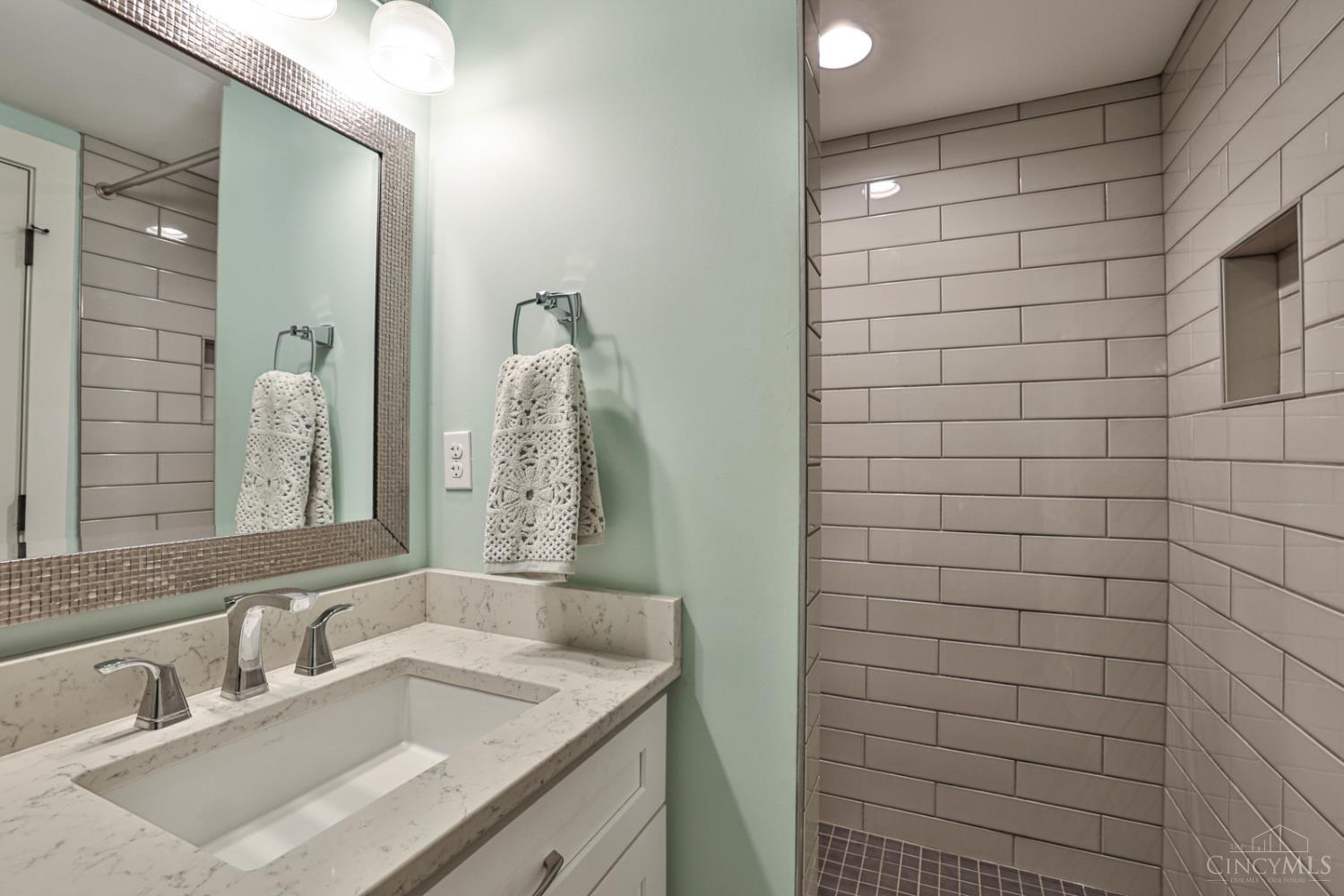 320 Reily Road Wyoming, OH 45215 - Photo 41 of 99