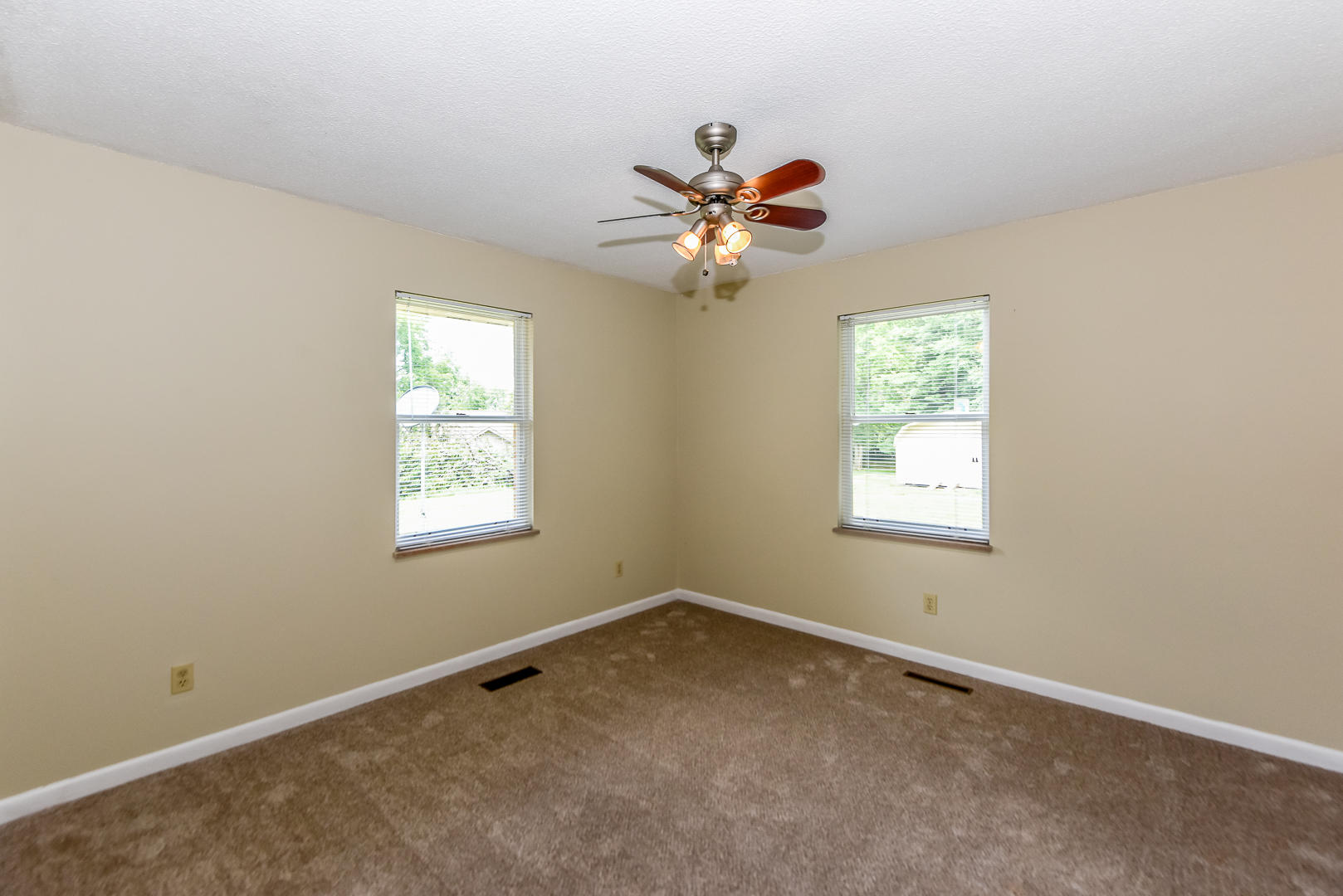 2001 Cochran Road Maryville, TN 37803 - Photo 15 of 29 Bedroom 3