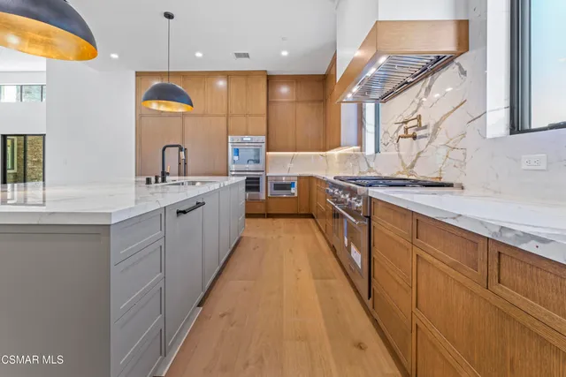 $4,695,000 | 532 Corte Corrida, Camarillo, CA 93010