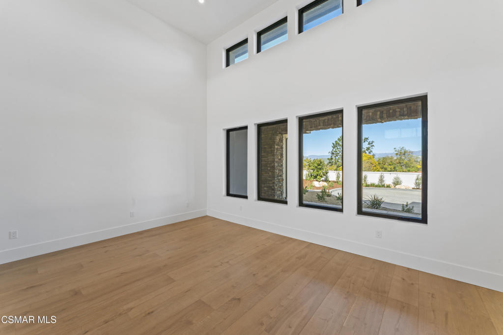 532 Corte Corrida Camarillo, CA 93010 - Photo 19 of 76 a view of an empty room with a window