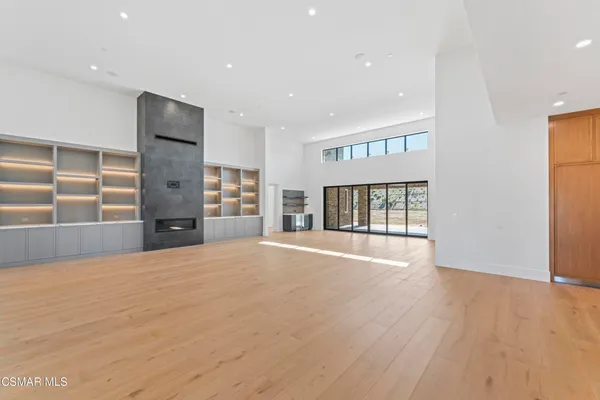 $4,500,000 | 532 Corte Corrida, Camarillo, CA 93010