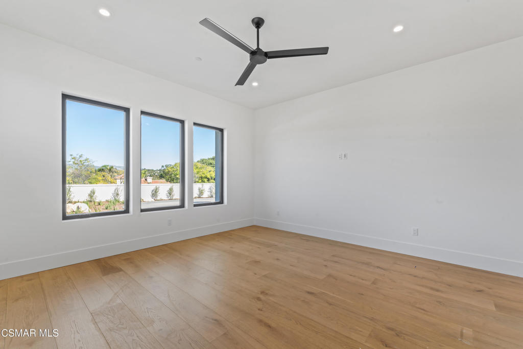 532 Corte Corrida Camarillo, CA 93010 - Photo 25 of 76 a view of an empty room with a window