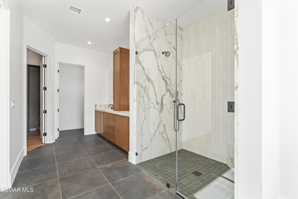 532 Corte Corrida Camarillo, CA 93010 - Photo 36 of 76