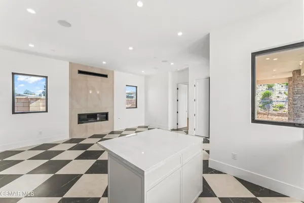 $4,500,000 | 532 Corte Corrida, Camarillo, CA 93010