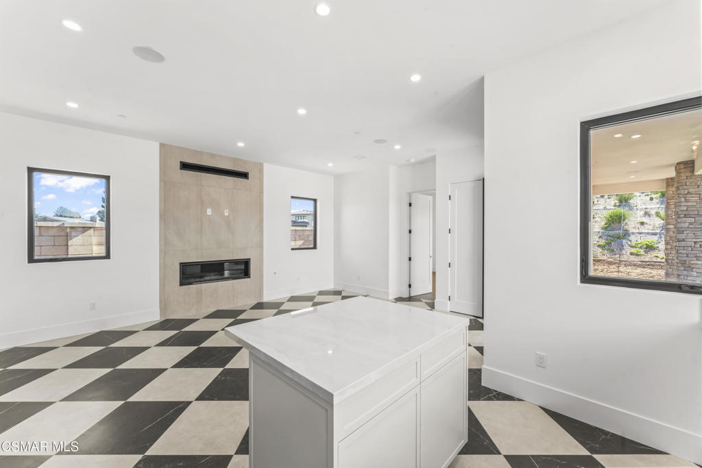 532 Corte Corrida Camarillo, CA 93010 - Photo 47 of 76