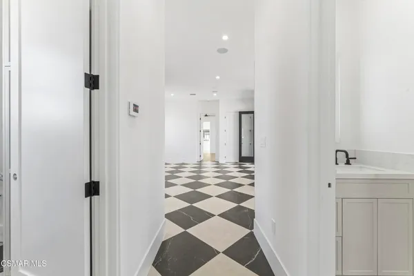 $4,500,000 | 532 Corte Corrida, Camarillo, CA 93010