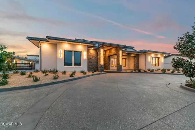 $4,695,000 | 532 Corte Corrida, Camarillo, CA 93010