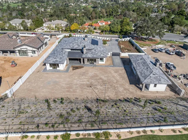 $4,695,000 | 532 Corte Corrida, Camarillo, CA 93010