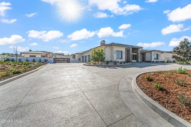 $4,695,000 | 532 Corte Corrida, Camarillo, CA 93010