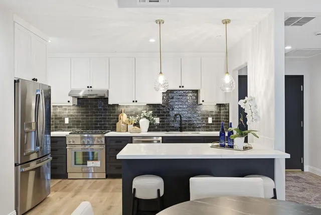 $1,812,000 | 200 Sheridan Avenue, Unit 306, Palo Alto, CA 94306