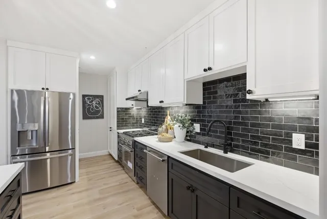 $1,812,000 | 200 Sheridan Avenue, Unit 306, Palo Alto, CA 94306