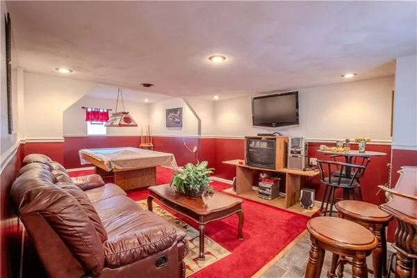 $190,000 | 690 Baird Avenue, Washington, PA 15301