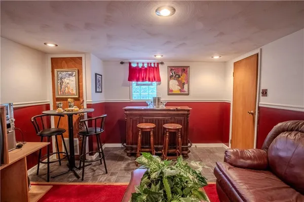 $190,000 | 690 Baird Avenue, Washington, PA 15301