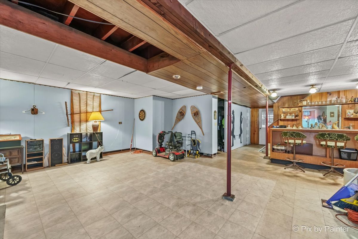 612-3 Three Oaks Road Cary, IL 60013 - Photo 24 of 48 a view of a room with gym equipment