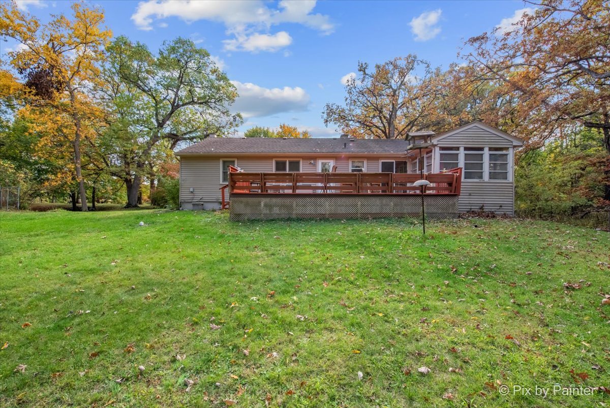 612-3 Three Oaks Road Cary, IL 60013 - Photo 31 of 48 a view of a house with a yard and sitting area