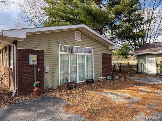 $210,000 | 109 Maple Street, Benld, IL 62009