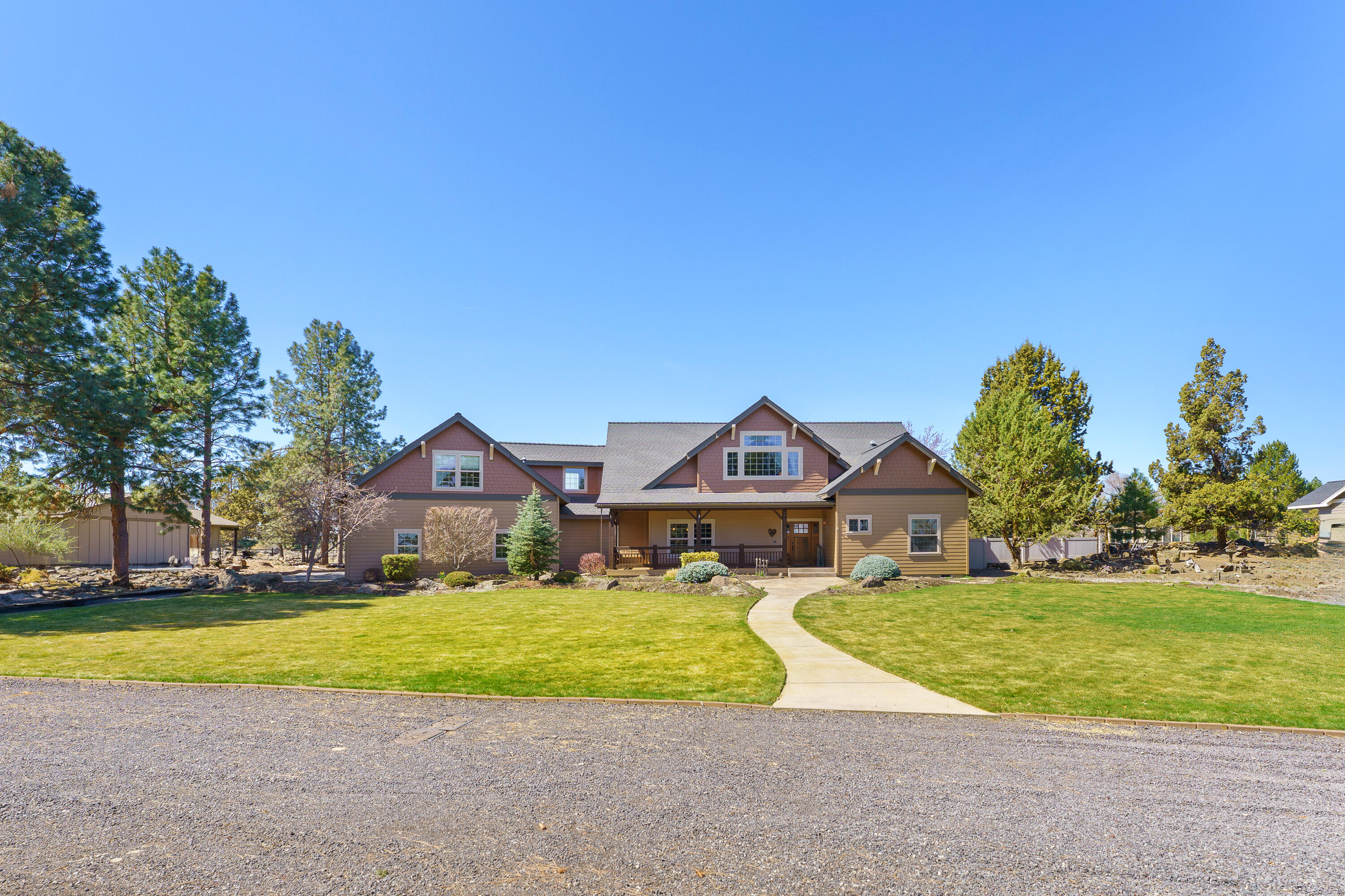 61939 Dobbin Road Bend, OR 97702 - Photo 3 of 57 DSC06306-Edit