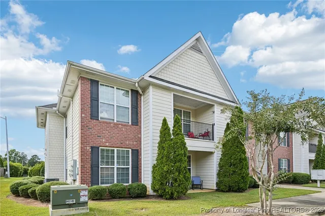 $190,000 | 1930 Harcourt Circle, Unit 101, Fayetteville, NC 28304