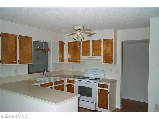 1533 Payne Road Lexington, NC 27295 - Photo 7 of 10 Kitchen.