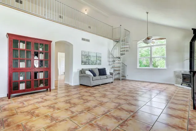 $450,000 | 195 Live Oak, Liberty Hill, TX 78642