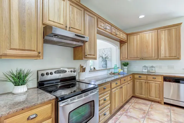 $450,000 | 195 Live Oak, Liberty Hill, TX 78642